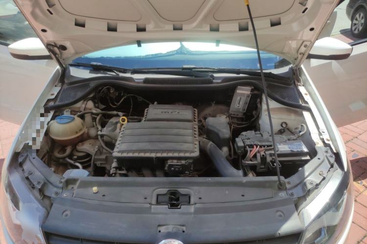 Used Volkswagen Polo 2016 1.4L Manual Fashion Model Engine Bay