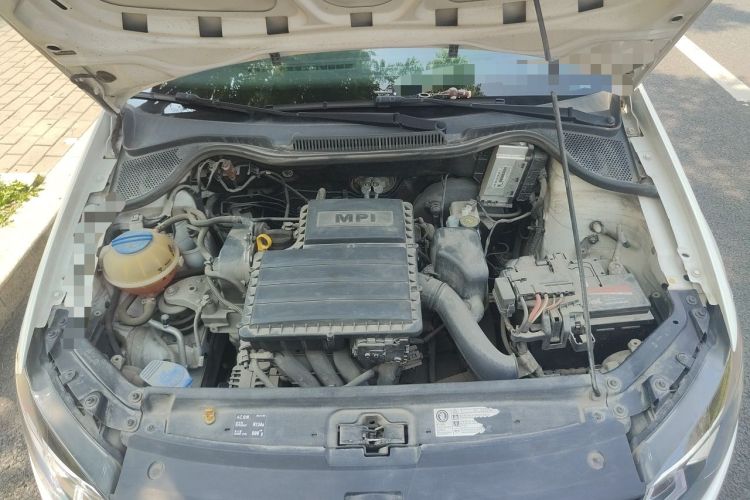 Used Volkswagen Polo 2016 1.4L Manual Fashion Model Engine Bay