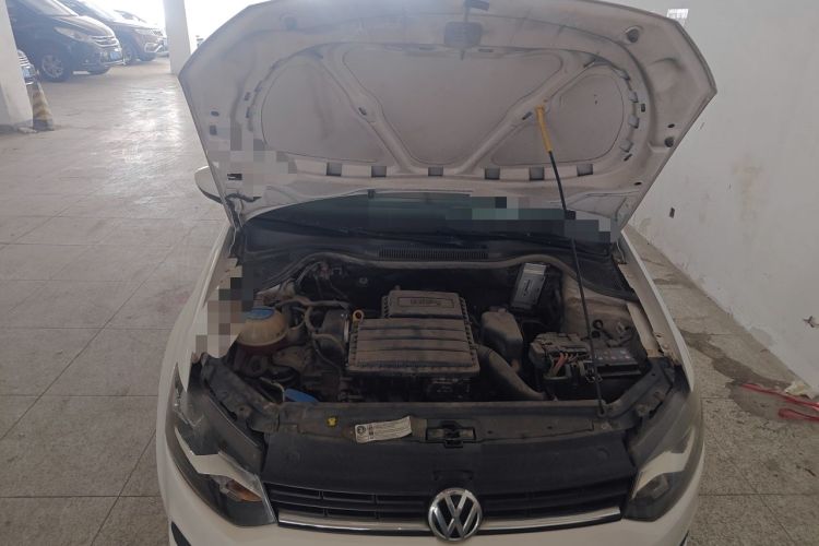 Used Volkswagen Polo 2016 1.4L Manual Fashion Model Engine Bay