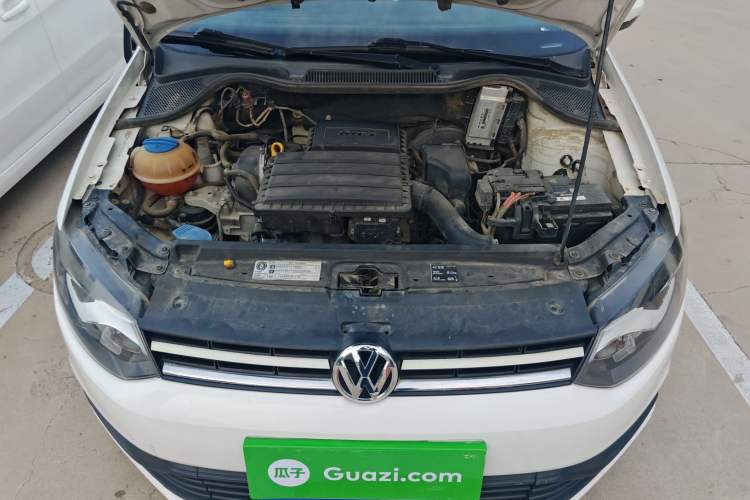 Used Volkswagen Polo 2016 1.4L Manual Fashion Model Engine Bay
