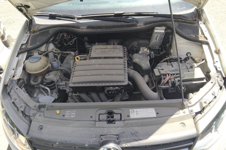 Used Volkswagen Polo 2016 1.6L Automatic Comfort Model Engine Bay