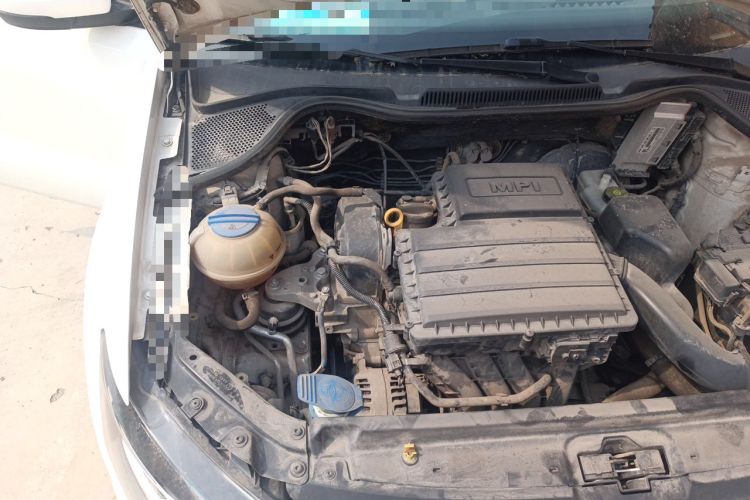 Used Volkswagen Polo 2016 1.4L Manual Fashion Model Engine Bay Right