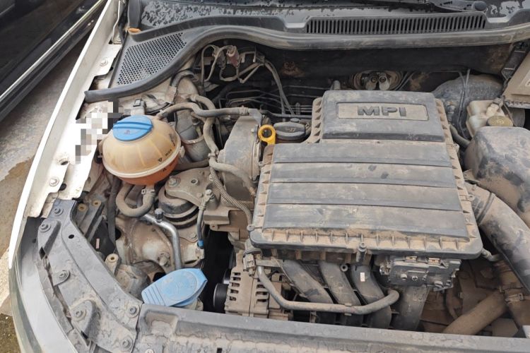 Used Volkswagen Polo 2016 1.4L Automatic Trendy Model Engine Bay Right