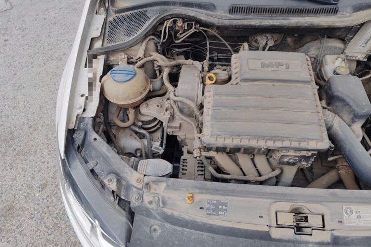 Used Volkswagen Polo 2016 1.6L Automatic Comfort Model Engine Bay Right