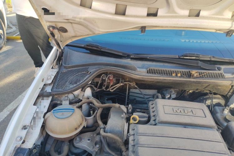 Used Volkswagen Polo 2016 1.6L Automatic Comfort Model Engine Bay Right