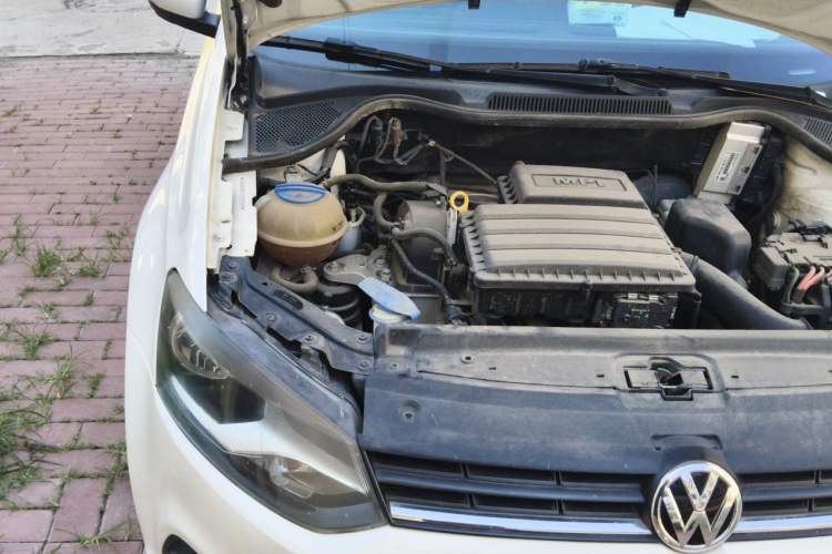 Used Volkswagen Polo 2016 1.4L Automatic Trendy Model Engine Bay Right