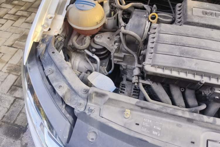 Used Volkswagen Polo 2016 1.6L Automatic Comfort Model Engine Bay Right