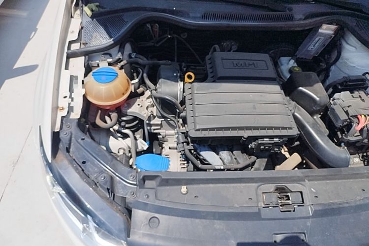 Used Volkswagen Polo 2016 1.6L Automatic Comfort Model Engine Bay Right