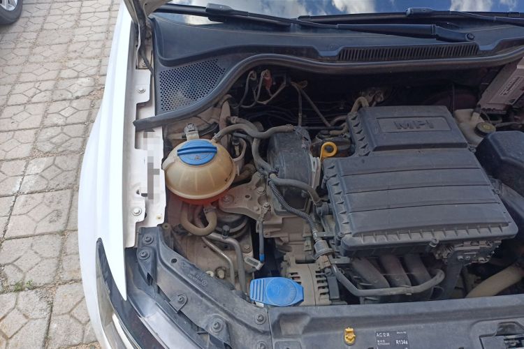 Used Volkswagen Polo 2016 1.4L Manual Fashion Model Engine Bay Right