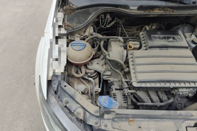Used Volkswagen Polo 2016 1.4L Manual Fashion Model Engine Bay Right