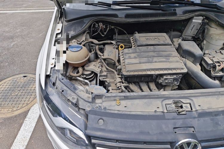Used Volkswagen Polo 2016 1.4L Manual Fashion Model Engine Bay Right