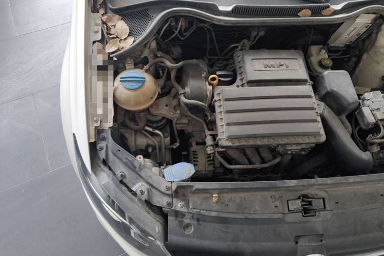 Used Volkswagen Polo 2016 1.4L Manual Fashion Model Engine Bay Right