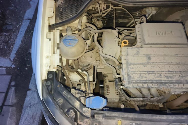 Used Volkswagen Polo 2016 1.4L Automatic Trendy Model Engine Bay Right