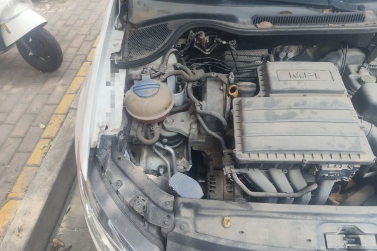 Used Volkswagen Polo 2016 1.6L Automatic Comfort Model Engine Bay Right