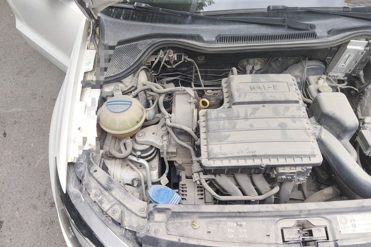 Used Volkswagen Polo 2016 1.4L Manual Fashion Model Engine Bay Right