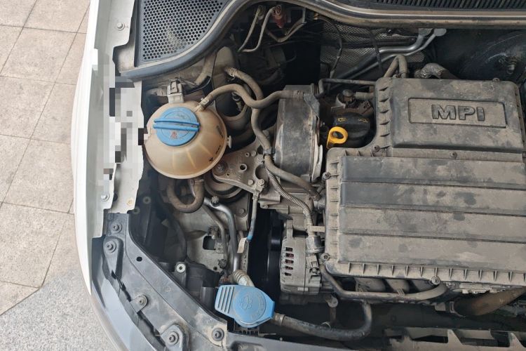 Used Volkswagen Polo 2016 1.4L Automatic Trendy Model Engine Bay Right