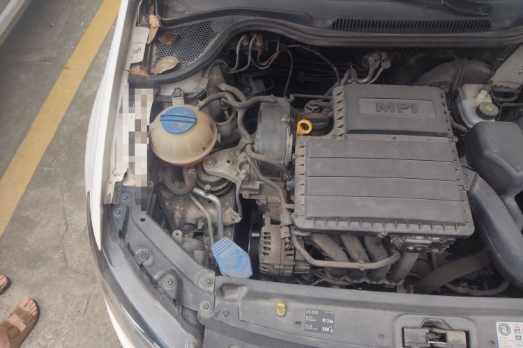 Used Volkswagen Polo 2016 1.4L Manual Fashion Model Engine Bay Right