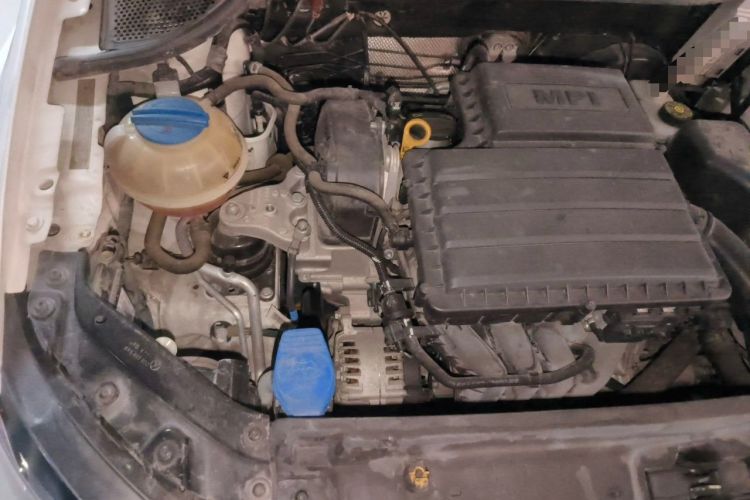 Used Volkswagen Polo 2016 1.6L Automatic Comfort Model Engine Bay Right