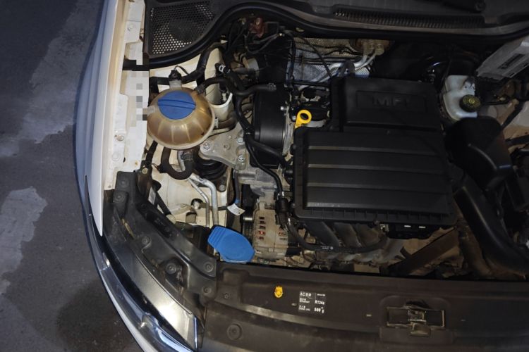 Used Volkswagen Polo 2016 1.6L Automatic Comfort Model Engine Bay Right