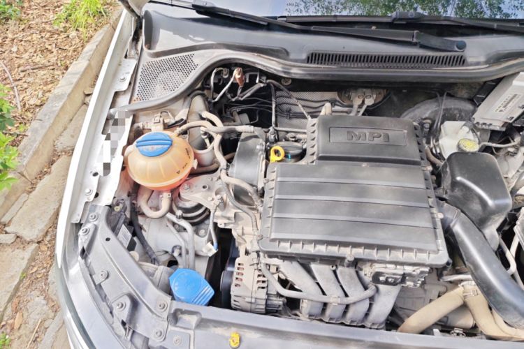 Used Volkswagen Polo 2016 1.6L Automatic Comfort Model Engine Bay Right