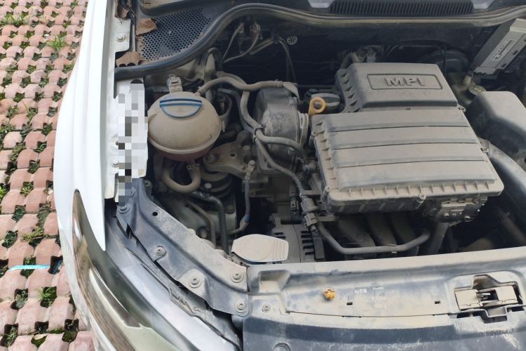 Used Volkswagen Polo 2016 1.4L Manual Fashion Model Engine Bay Right