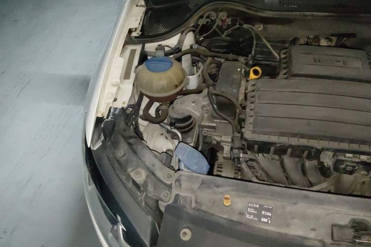Used Volkswagen Polo 2016 1.6L Automatic Comfort Model Engine Bay Right