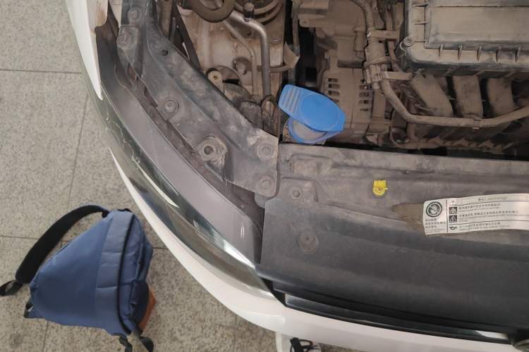 Used Volkswagen Polo 2016 1.4L Manual Fashion Model Engine Bay Right