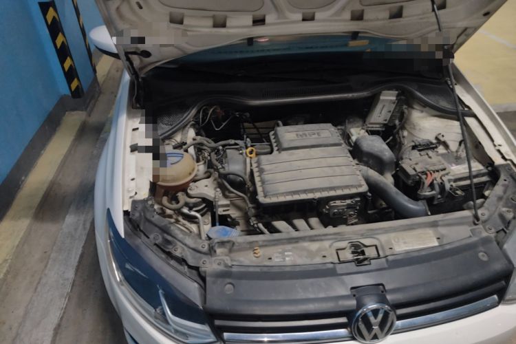 Used Volkswagen Polo 2016 1.6L Automatic Comfort Model Engine Bay Right