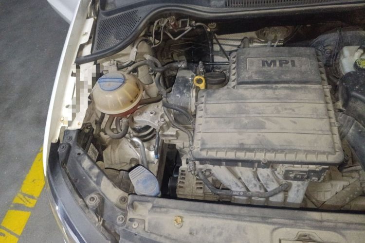 Used Volkswagen Polo 2016 1.6L Automatic Comfort Model Engine Bay Right