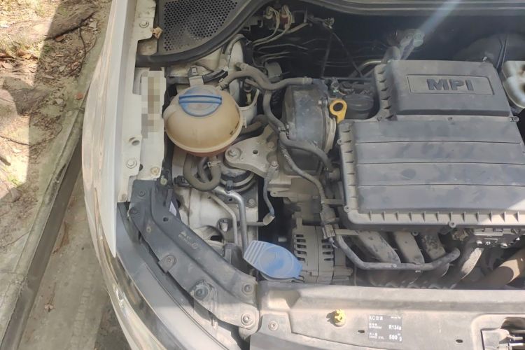 Used Volkswagen Polo 2016 1.6L Automatic Comfort Model Engine Bay Right