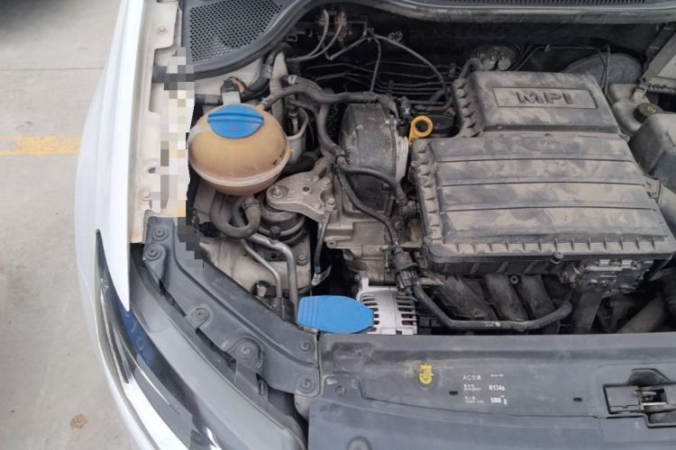 Used Volkswagen Polo 2016 1.6L Automatic Comfort Model Engine Bay Right
