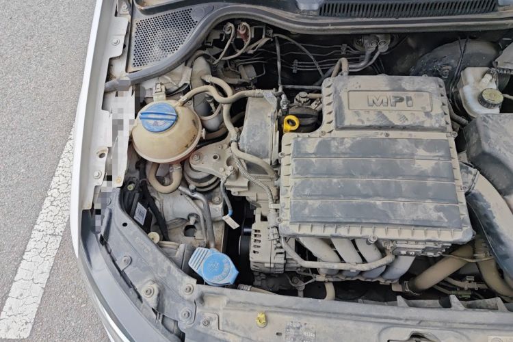 Used Volkswagen Polo 2016 1.6L Automatic Comfort Model Engine Bay Right