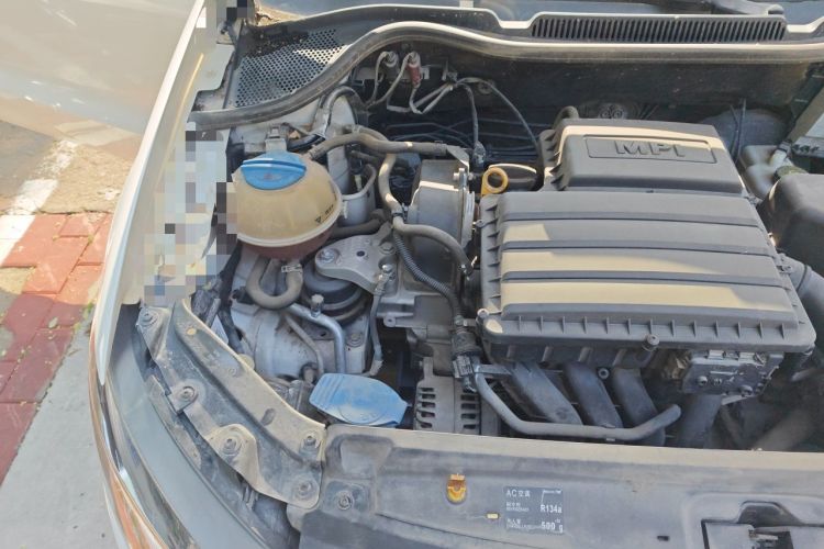 Used Volkswagen Polo 2016 1.6L Automatic Comfort Model Engine Bay Right