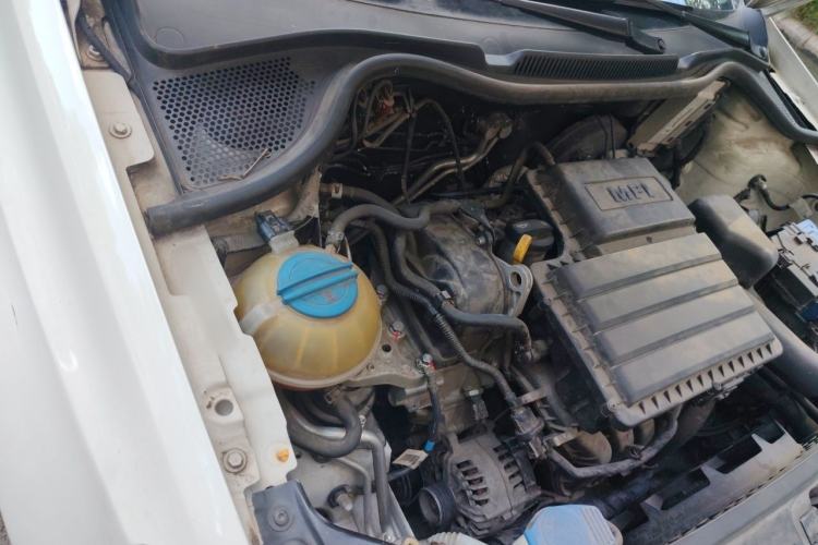 Used Volkswagen Polo 2016 1.4L Manual Fashion Model Engine Bay Right