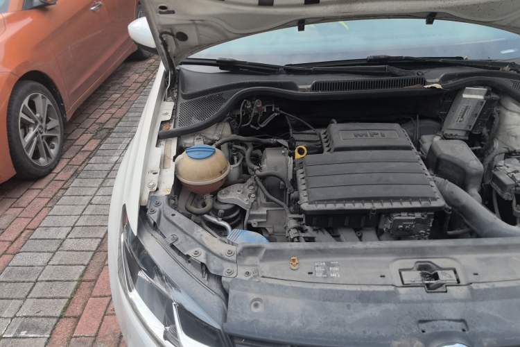 Used Volkswagen Polo 2016 1.6L Automatic Comfort Model Engine Bay Right