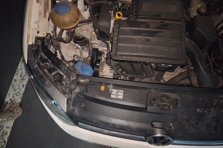 Used Volkswagen Polo 2016 1.6L Automatic Comfort Model Engine Bay Right
