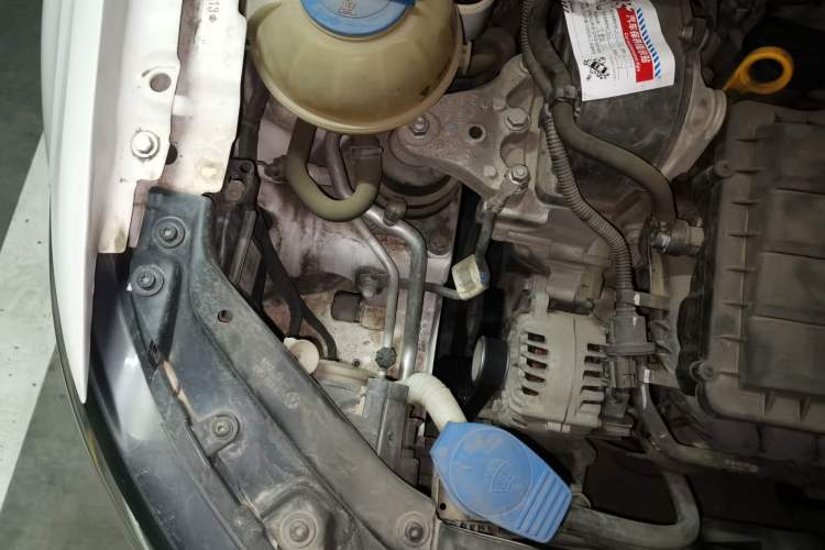 Used Volkswagen Polo 2016 1.6L Automatic Comfort Model Engine Bay Right
