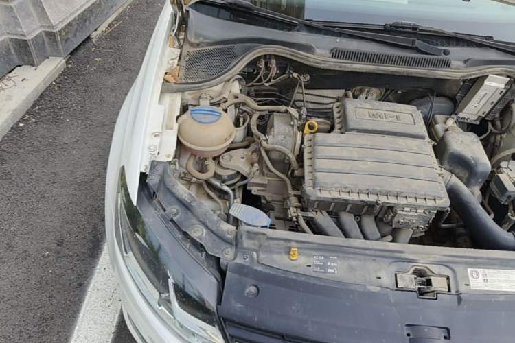 Used Volkswagen Polo 2016 1.6L Automatic Comfort Model Engine Bay Right
