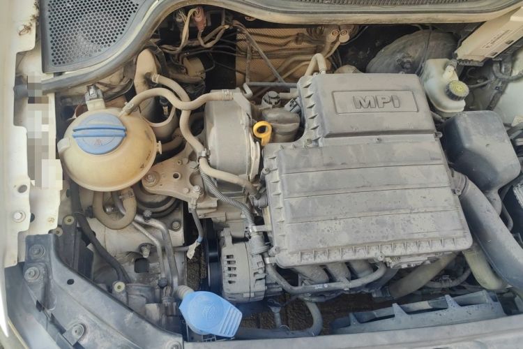 Used Volkswagen Polo 2016 1.4L Automatic Trendy Model Engine Bay Right