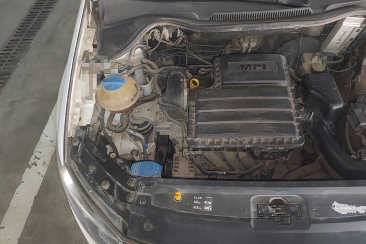 Used Volkswagen Polo 2016 1.4L Manual Fashion Model Engine Bay Right