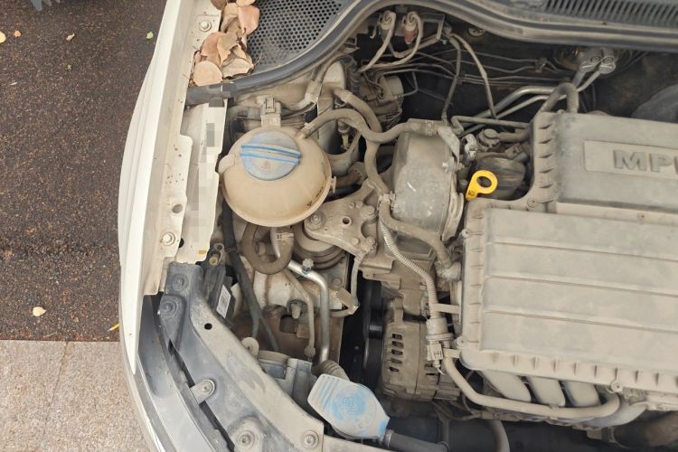 Used Volkswagen Polo 2016 1.6L Automatic Comfort Model Engine Bay Right