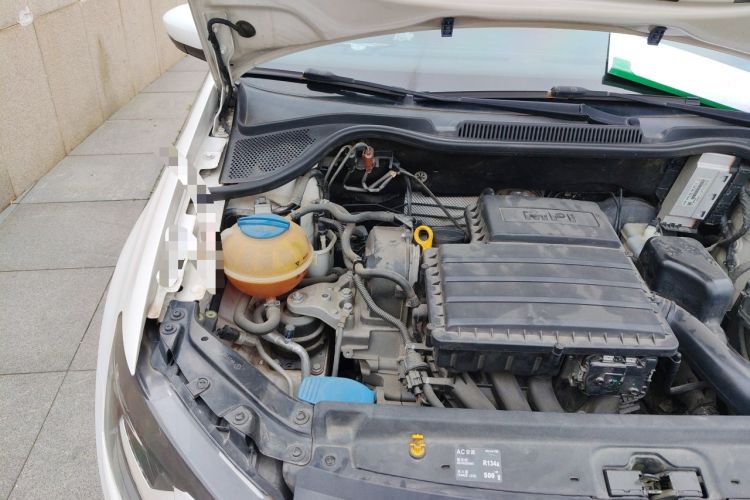 Used Volkswagen Polo 2016 1.4L Automatic Trendy Model Engine Bay Right
