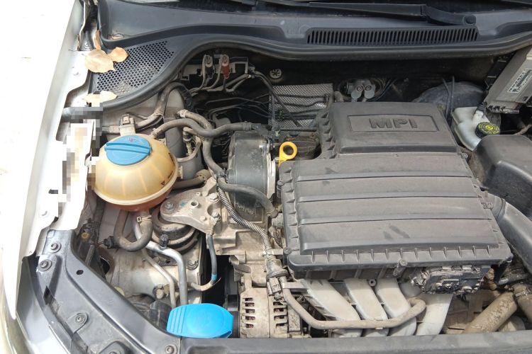 Used Volkswagen Polo 2016 1.6L Automatic Comfort Model Engine Bay Right