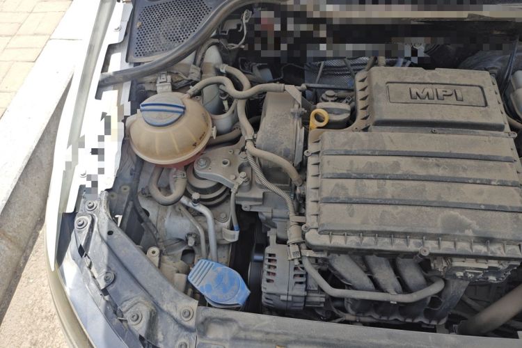 Used Volkswagen Polo 2016 1.4L Automatic Trendy Model Engine Bay Right