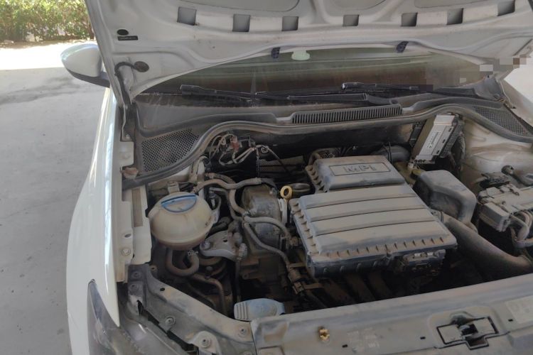 Used Volkswagen Polo 2016 1.4L Automatic Trendy Model Engine Bay Right