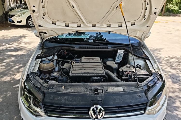 Used Volkswagen Polo 2016 1.6L Automatic Comfort Model Engine Bay