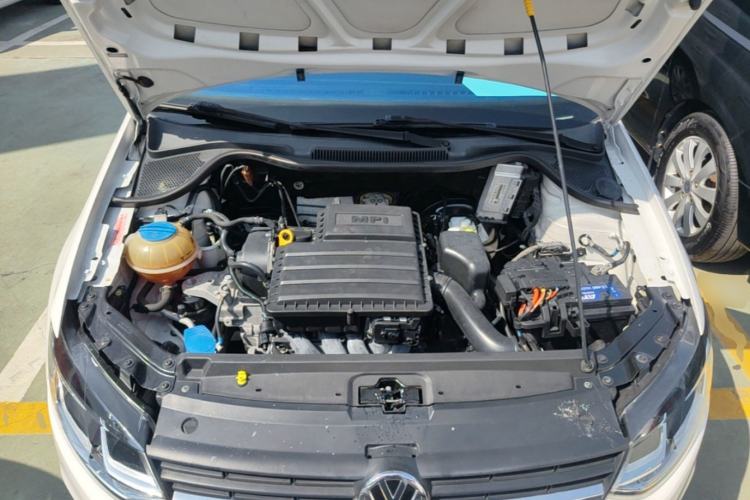 Used Volkswagen Polo 2016 1.6L Automatic Comfort Model Engine Bay