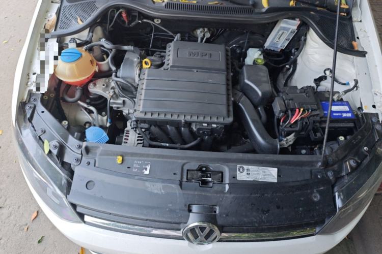 Used Volkswagen Polo 2016 1.4L Manual Fashion Model Engine Bay