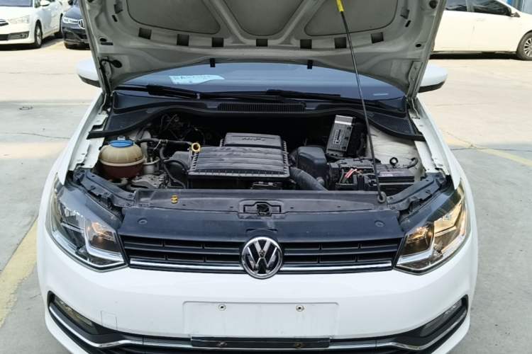 Used Volkswagen Polo 2016 1.6L Automatic Comfort Model Engine Bay