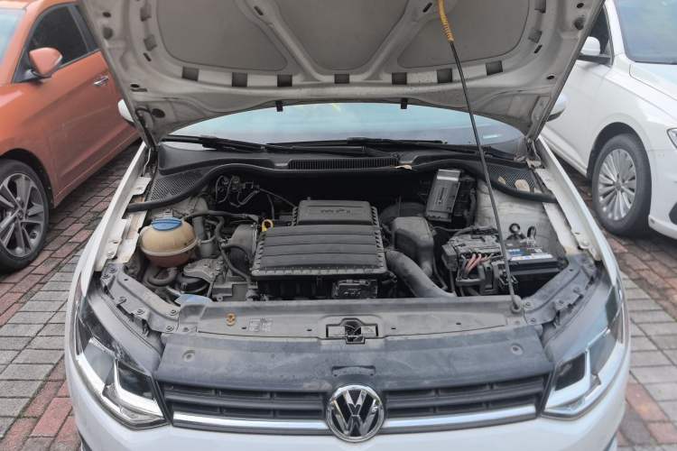 Used Volkswagen Polo 2016 1.6L Automatic Comfort Model Engine Bay